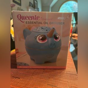 *NEW* Never opened!!  Unicorn Essential Oil diffuser